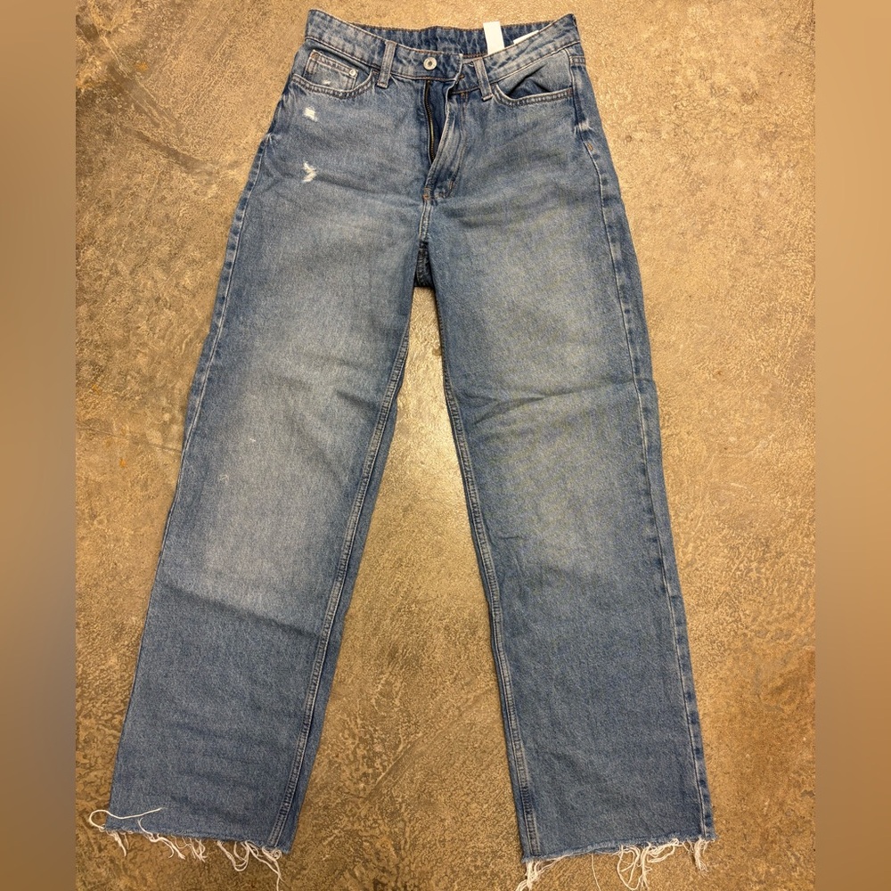Women’s Straight Fit Jeans in Light Blue